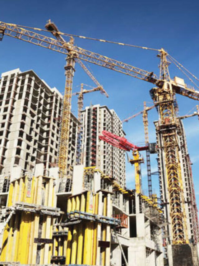 34884-RealEstateMarket-TowerCrane