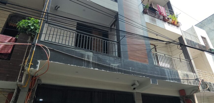 2 bhk flat in delhi uttam nagar