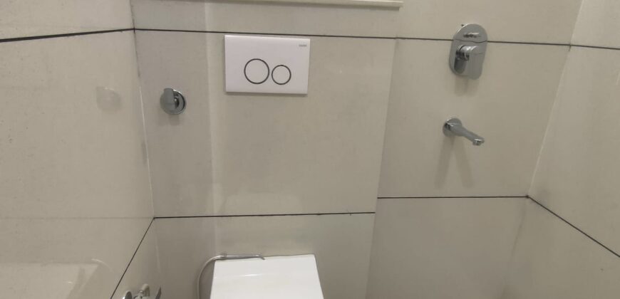 Spacious 3BHK Flat Mohan Garden | Prime Location Near Metro