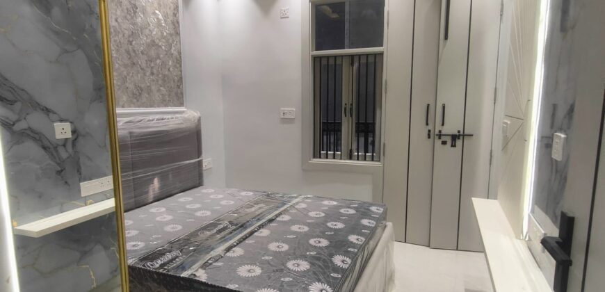 Spacious 3BHK Flat Mohan Garden | Prime Location Near Metro