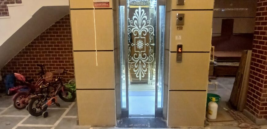 Spacious 2BHK Flat in Mansa Ram Park, Delhi | Prime Location | Ready to Move