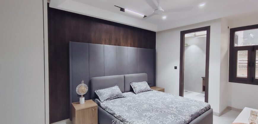 Spacious 4 BHK Flat in Mohan Garden Near Nawada Metro | Premium 4 BHK Flat
