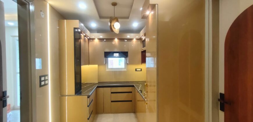 3 BHK Flat for Sale in West Delhi – Near Metro, Ready to Move