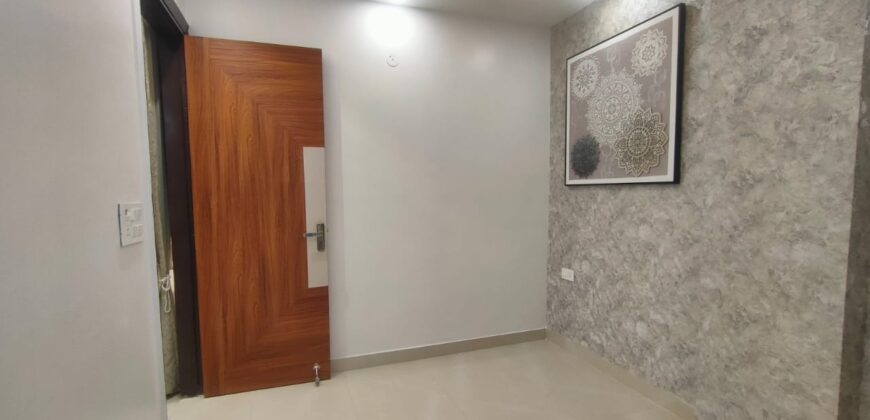 Affordable 4 BHK Flat in West Delhi | Spacious Home at Best Price