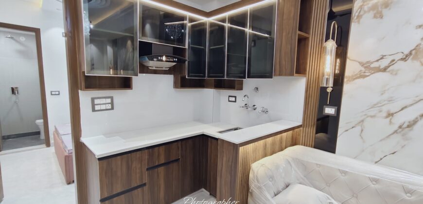 Modern 2BHK Mohan Garden | School, Market, Metro Connectivity