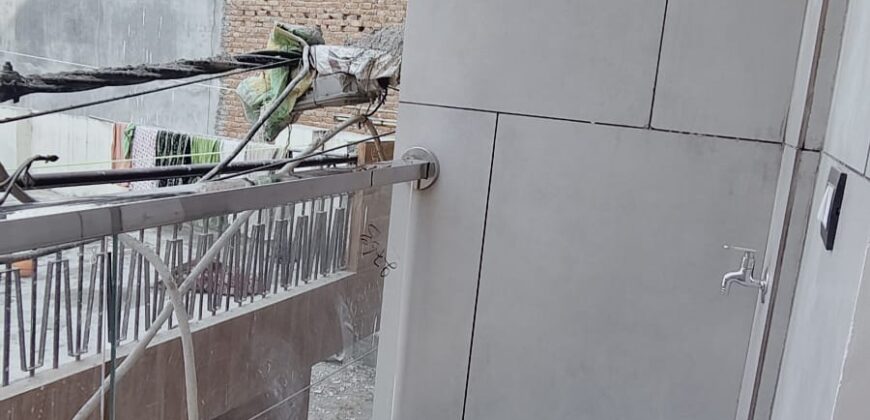 Modern 2BHK Mohan Garden | School, Market, Metro Connectivity