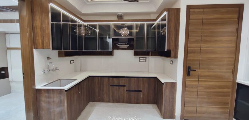 Premium 3BHK Flat Mohan Garden | Star Shine School Nearby