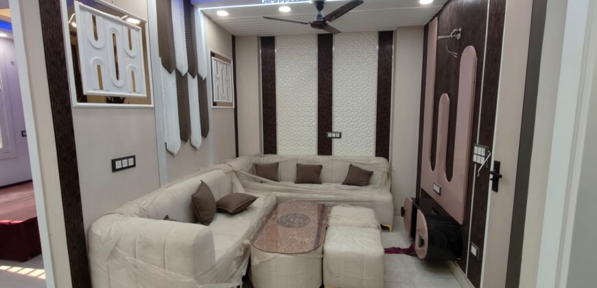 Spacious 3 BHK Flat in Mohan Garden | Premium Family Home