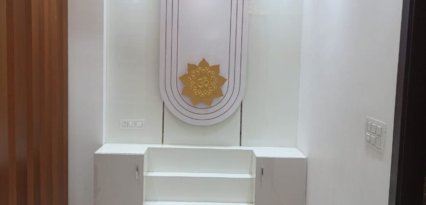 Independent 4BHK Flat in Bharat Vihar, Old Palam Road | Near Sec-14 Dwarka Metro