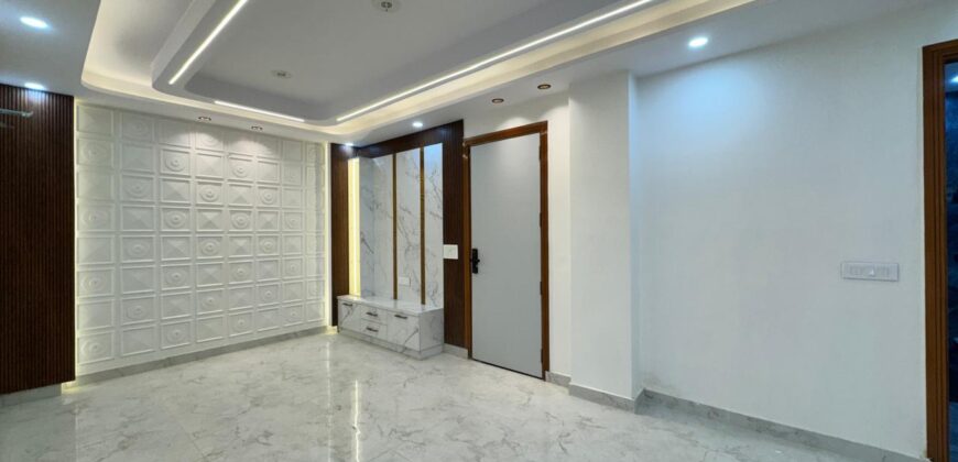 Luxury 3bhk floor in uttam nagar for sale