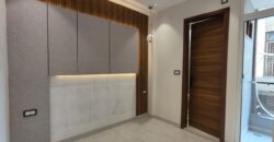 3 bhk flat in uttam nagar for sale
