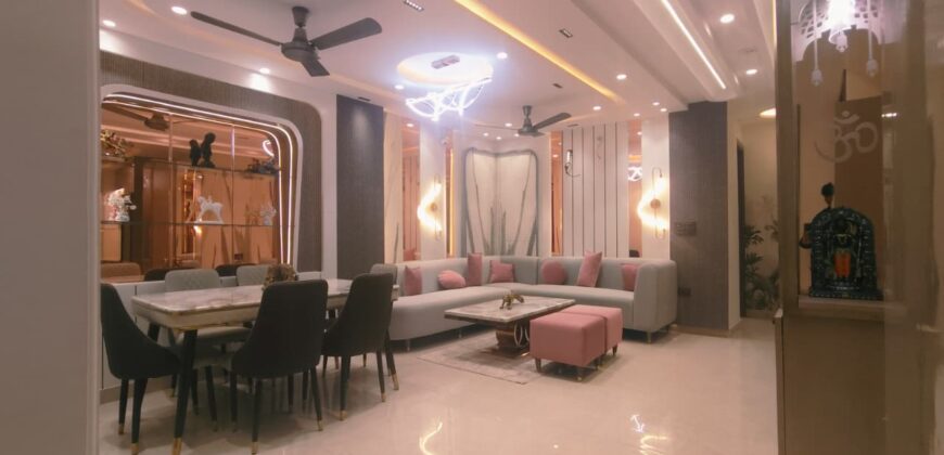 Spacious 4 bhk flat in uttam nagar for sale