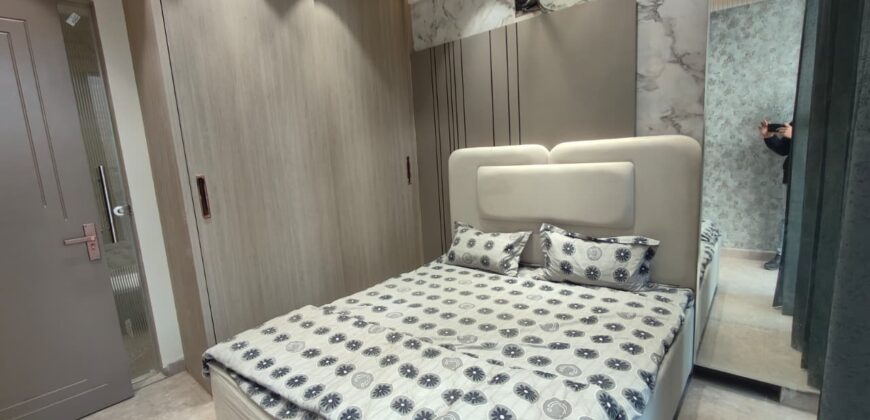 Luxury Front-Side 4 BHK Flat in Delhi | Book Your Dream Home