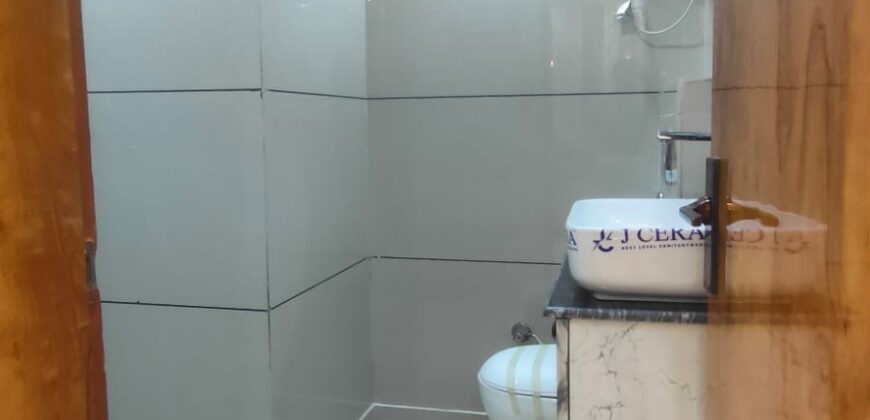 🏡 Independent 4 BHK Flat for Sale in West Delhi | Near Metro