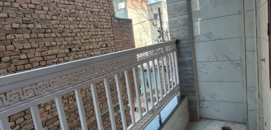 Affordable 2 BHK Flat in Mohan Garden, Uttam Nagar – Ready to Move