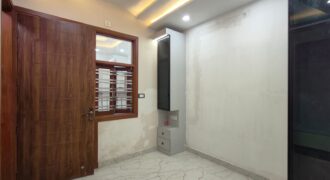 Modern 2 BHK Flat in Mohan Garden, Uttam Nagar, Delhi – Visit Now!