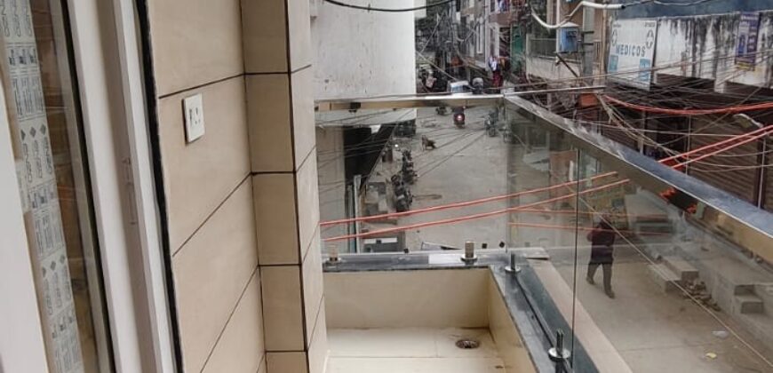 Front-Side L-Corner 4 BHK Flat for Sale in Uttam Nagar, Delhi – Prime Location