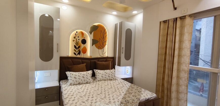 Front-Side L-Corner 4 BHK Flat for Sale in Uttam Nagar, Delhi – Prime Location