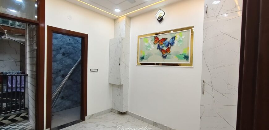 Front Side 2BHK Flat in Uttam Nagar Near Mohan Garden, Delhi – Visit Now