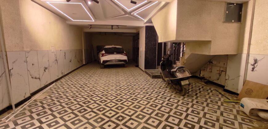 Independent 4 BHK Flat for Sale – Kiran Garden, Uttam Nagar, Delhi