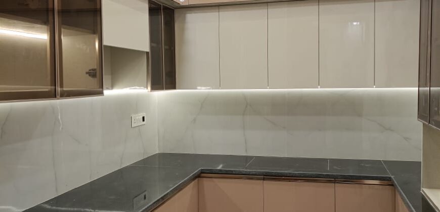 Spacious 4 BHK Flat in Dwarka, Delhi | Close to Tara Nagar, Old Palam