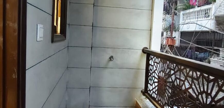 Front-Facing 3 BHK Flat for Sale on Mohan Garden Rama Park Road