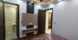 Spacious 2 BHK Flat in Mohan Garden, Rama Park Road