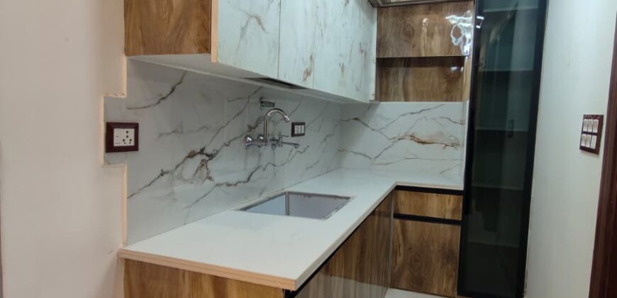 Spacious 3 BHK Flat with Common Terrace Garden in Delhi