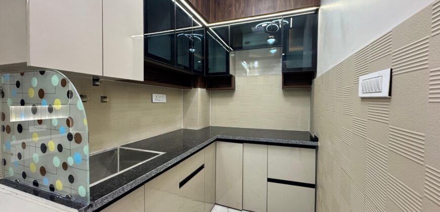 Luxury L-Corner 3 BHK Home in Prime Location with Metro Connectivity