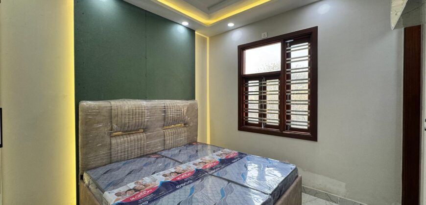 Luxury L-Corner 3 BHK Home in Prime Location with Metro Connectivity
