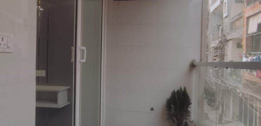 3 BHK Independent Flat in Delhi | Best Location