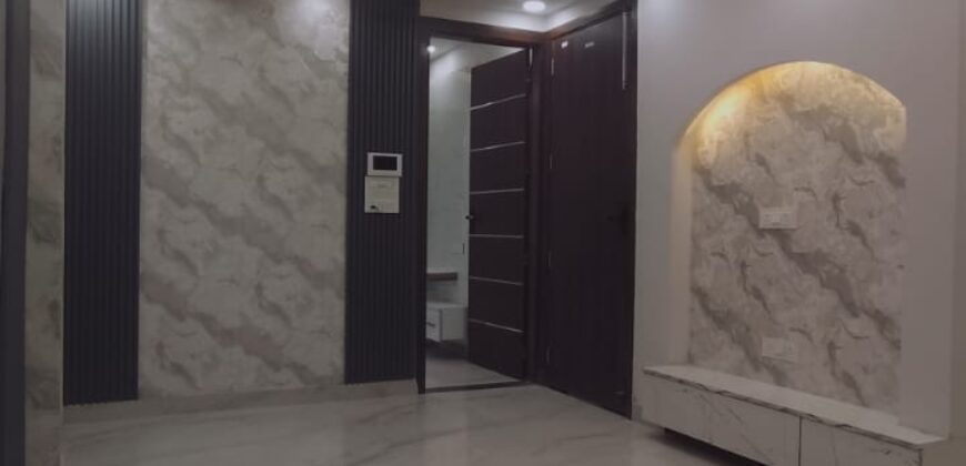 3 BHK Independent Flat in Delhi | Best Location