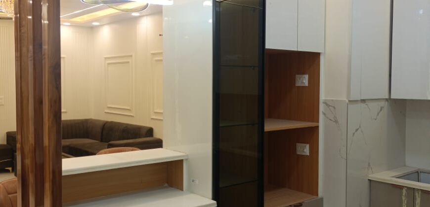 Two-Side Open 4 BHK Flat in Bharat Vihar, Old Palam Road, Delhi