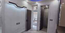 Front Side 3 BHK Flat in Uttam Nagar with Lift & Car Parking