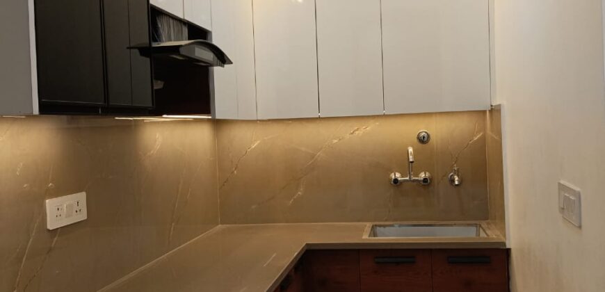 2 BHK Flat for Sale in Vipin Garden, Dwarka Mor, Delhi