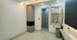 Spacious L-Type 3 BHK Flat in Om Vihar Phase 1, Uttam Nagar, Delhi