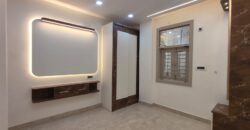 Spacious L-Type 3 BHK Flat in Om Vihar Phase 1, Uttam Nagar, Delhi